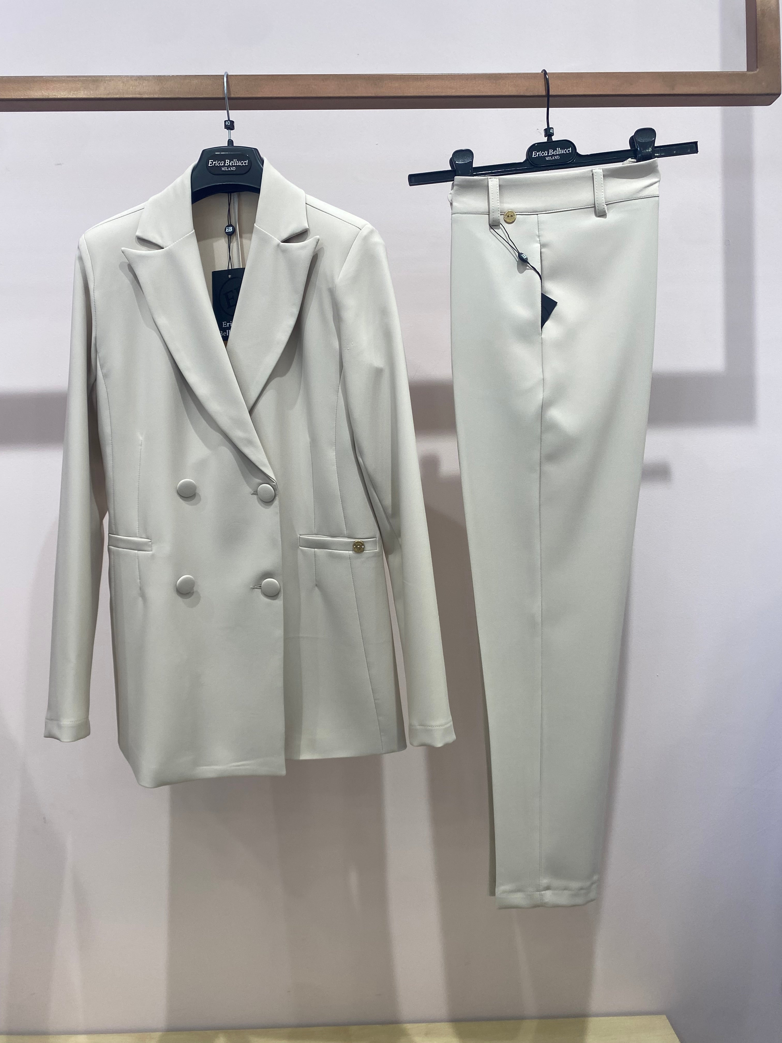 Tailleur Rare capri