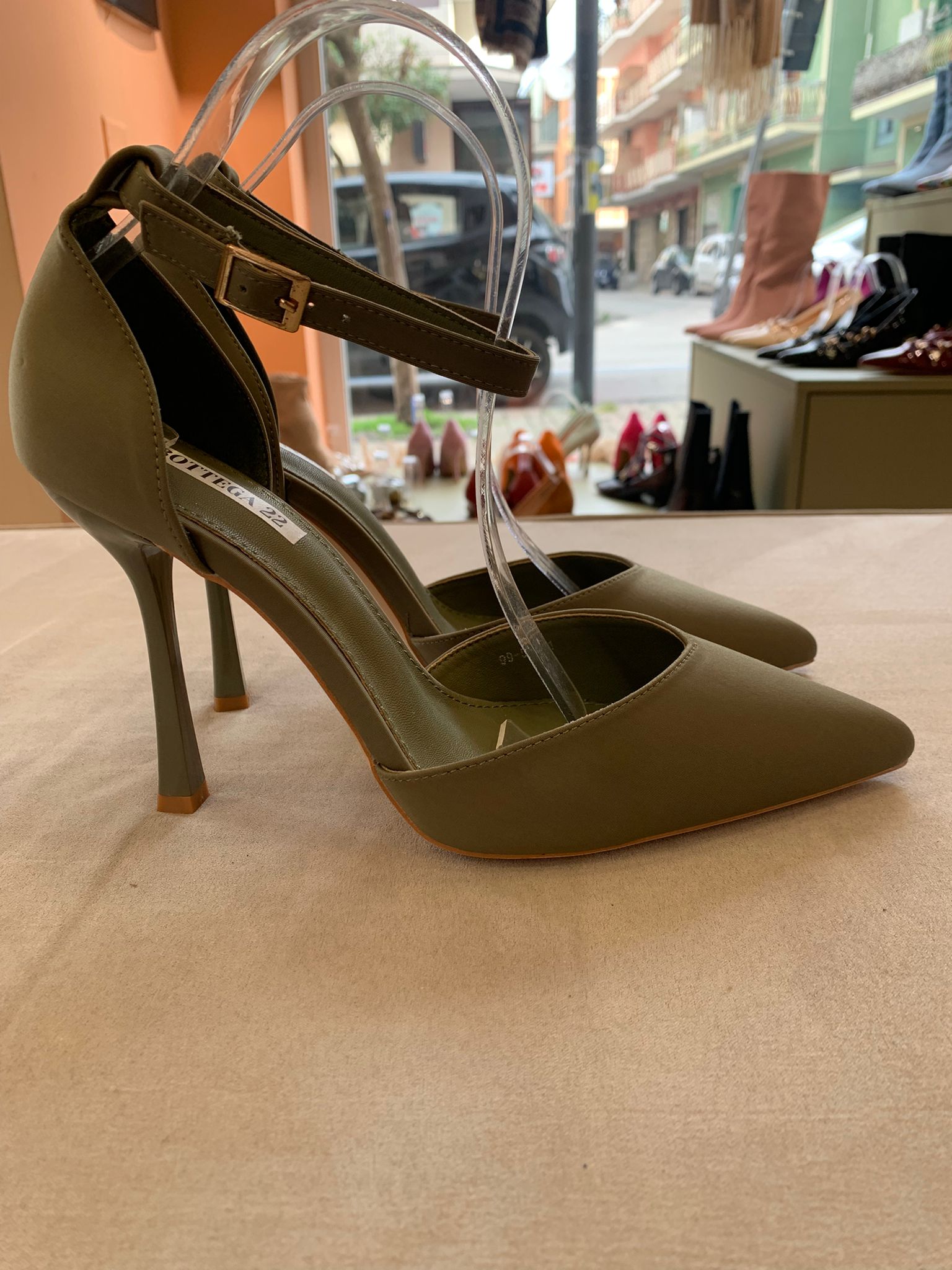 Décolleté 9958