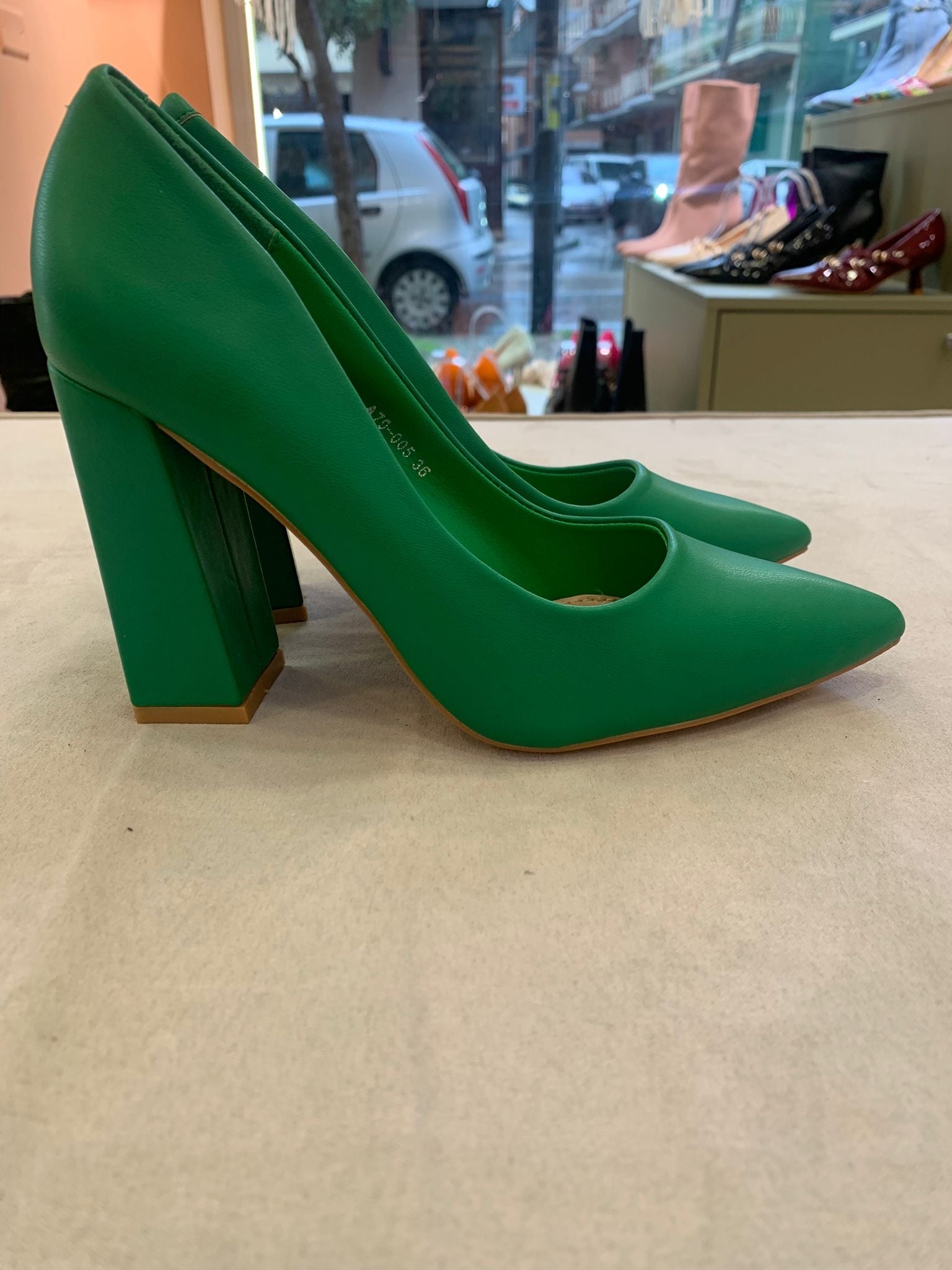 Décolleté 79-005