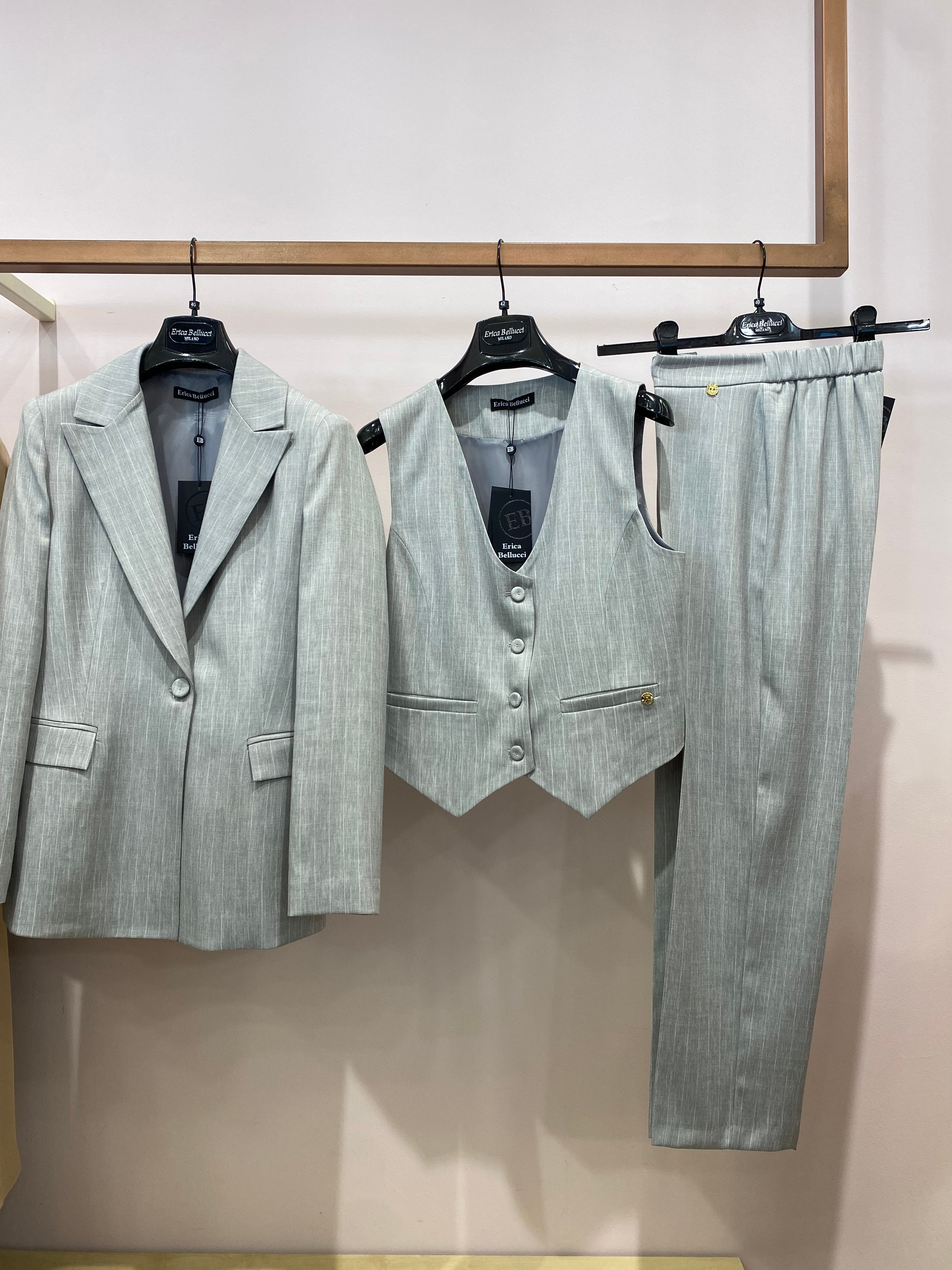 Tailleur Ginny Tre Pezzi EB/ Pantalone Sigaretta